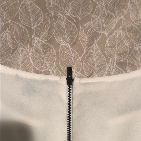 Ann Taylor Sleeveless Jeweled White Blouse Womens Size 8 - Picture 10 of 12